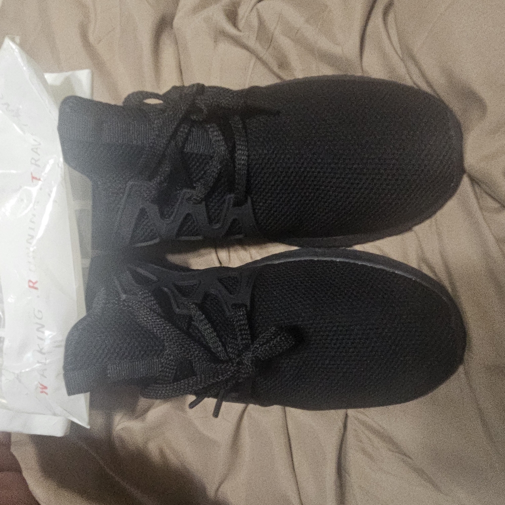 Men's Black Athletic Shoes